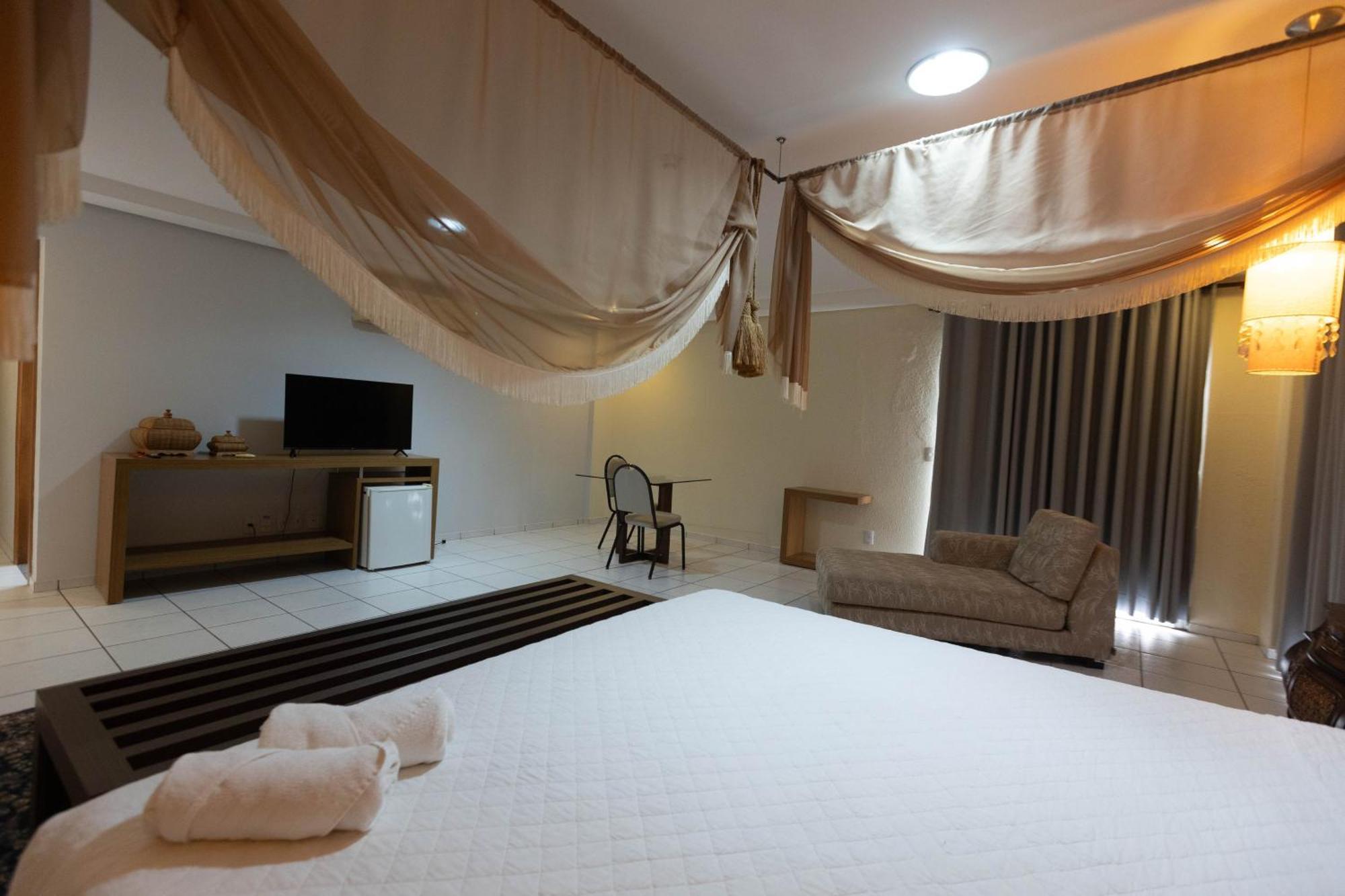Hits Pantanal Hotel Aeroporto Varzea Grande  Exterior photo